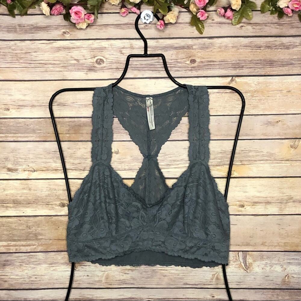 🌷5 for $25 Intimately FP Scalloped Floral Lace Bralette